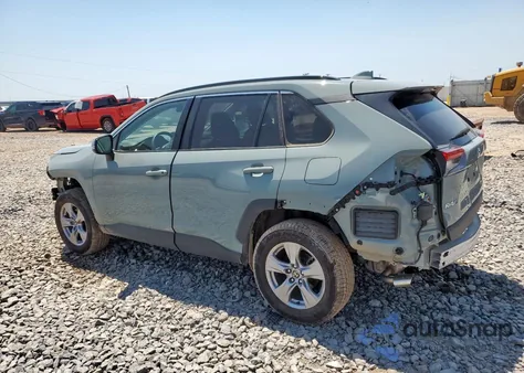 2023 Toyota Rav4 Xle z USA, uszkodzony, nr VIN 2T3W1RFVXPW265884